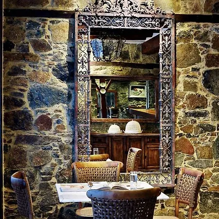 Aristotelio Boutique 住宿加早餐酒店 佩多拉斯