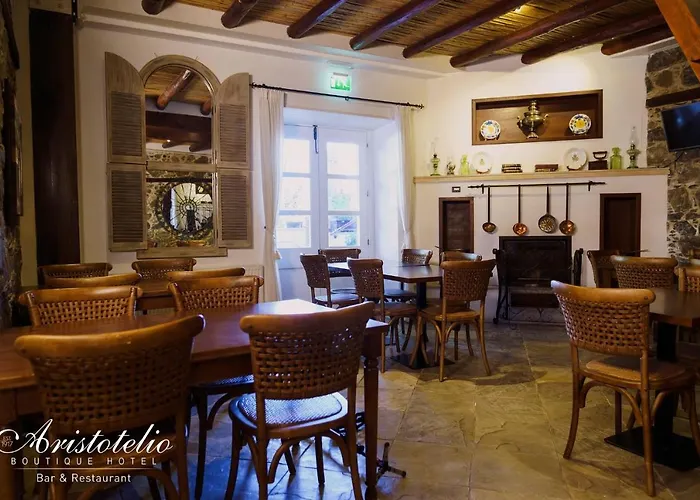 Aristotelio Boutique Педулас