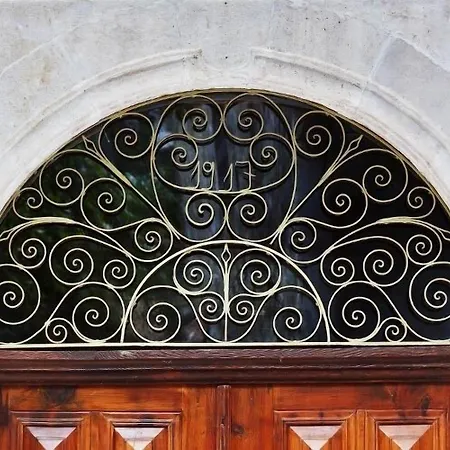 Bed & Breakfast Aristotelio Boutique Pedhoulas