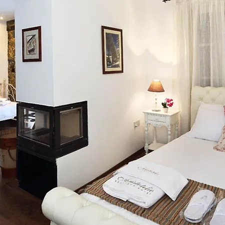 Aristotelio Boutique 4*