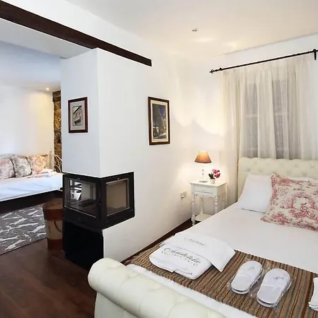 Bed & Breakfast Aristotelio Boutique